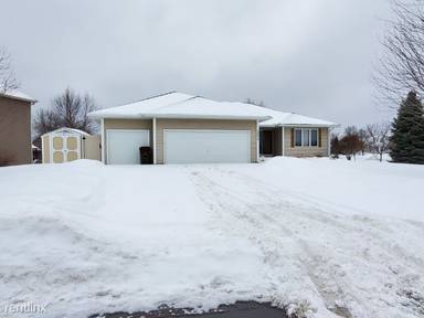 Main picture of 10055 Butternut Cir N