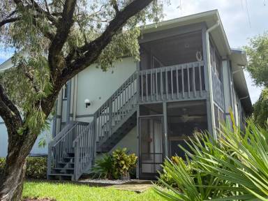 Main picture of 8228 SE Croft Cir