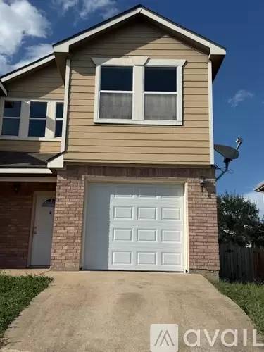 Main picture of 725 Claremont Pkwy