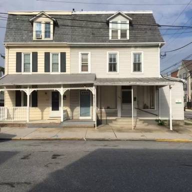 Main picture of 50 E 7th Ave