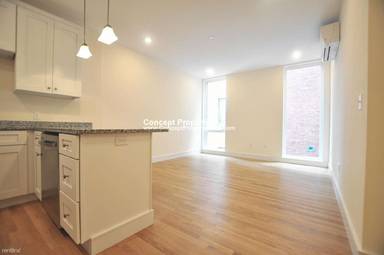 Main picture of 877 Beacon St