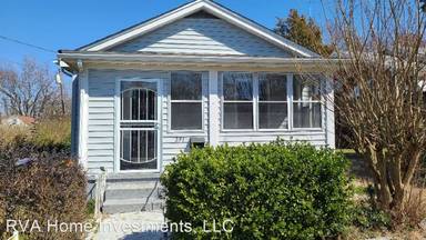 Main picture of 231 Center St