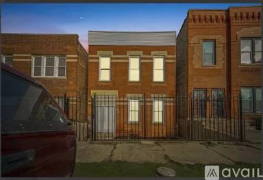 Main picture of 3540 E 95th St