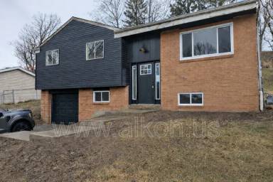 Main picture of 940 Logan Rd