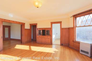 Main picture of 1800 Lakeshore Ave