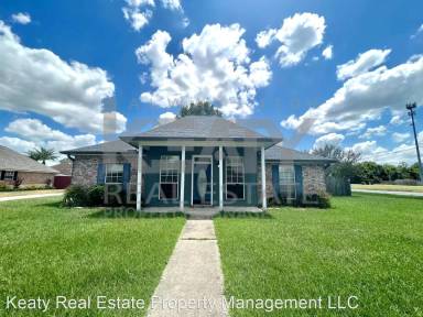 Main picture of 100 Ashford Ln