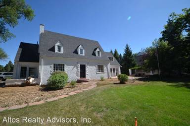 Main picture of 1301 E Layton Ave