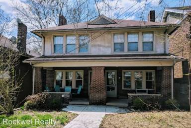 Main picture of 912-952 Kennebec St