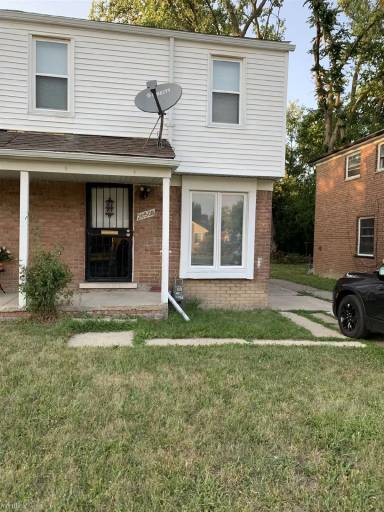 Main picture of 20508 Pembroke Ave