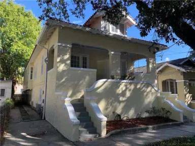 Main picture of 2525 Palmer Ave