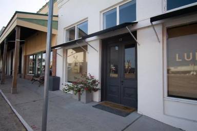 Main picture of 13 S Bell St
