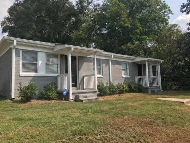 Main picture of 25 Oakland Ave SW