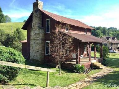 Main picture of 106 Cole Dr