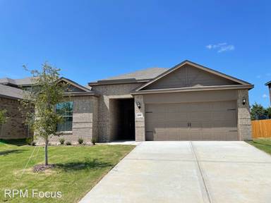 Main picture of 837 Clark Dr