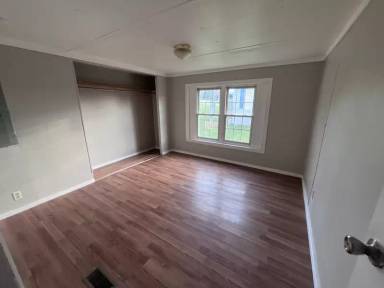 Main picture of 2409 Swope Rd