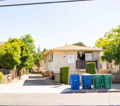 Main picture of 22218 Main St