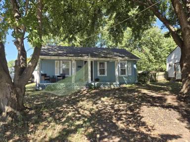 Main picture of 334 W Sea Ave