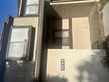 Main picture of 3644 NE 21st St