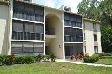 Main picture of 3232 Lake Pine Way E