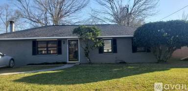 Main picture of 442 McGuire Cir