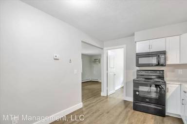 Main picture of 8150 E Michigan Ave