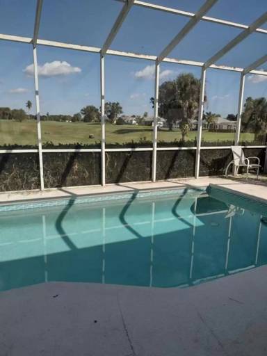 Main picture of 5835 NW 21st St