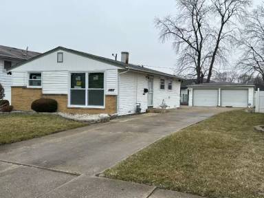 Main picture of 1718 W 163rd St