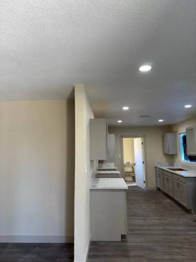 Main picture of 3545 N Pershing Ave