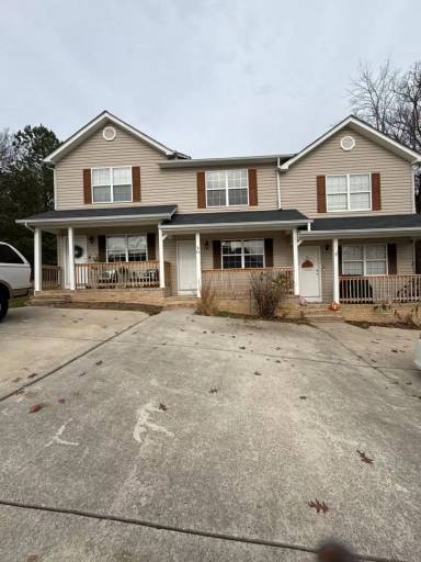 Main picture of 46 Timothy Dr