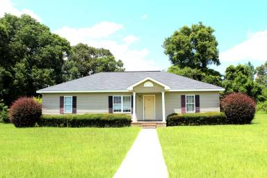 Main picture of Talons Lake Apartments
