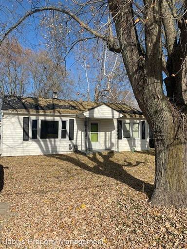 Main picture of 2416 Van Buskirk Rd
