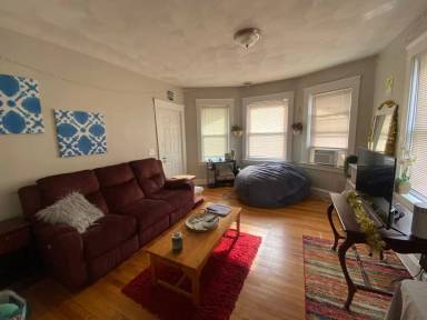 Main picture of 19 Sparrow St