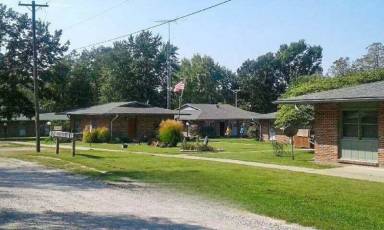 Main picture of 207 J St