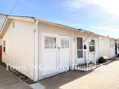 Main picture of 238 Abbott St