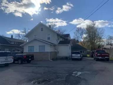 Main picture of 2345 North Cedar Street - 4