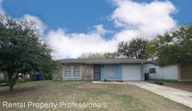 Main picture of 5206 Village Hvn