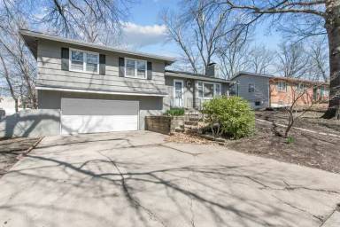 Main picture of 908 SW 6th St