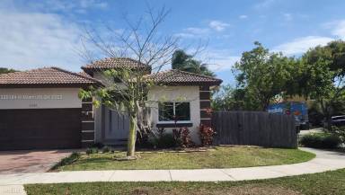 Main picture of 20383 SW 87th Pl
