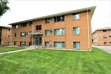 Main picture of 7412 Oliver Ave S
