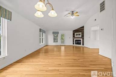 Main picture of 208 56th St