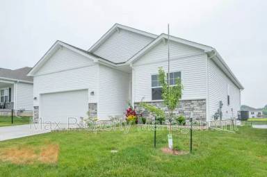 Main picture of 425 SE Willow Run Ln