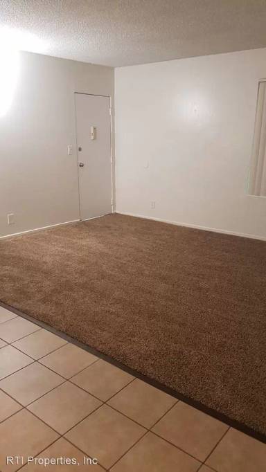 Main picture of 4737 Artesia Blvd