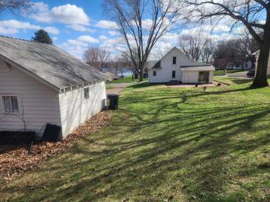 Main picture of 230 Arlington Dr