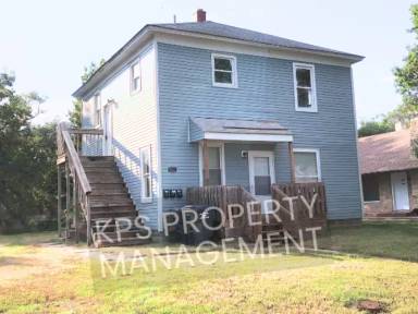 Main picture of 665 S Kansas Ave