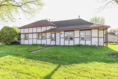 Main picture of 803 Wadleigh St