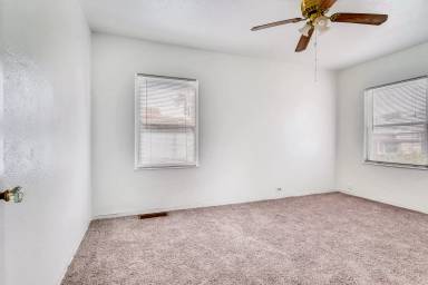 Main picture of 4657 S Lincoln St