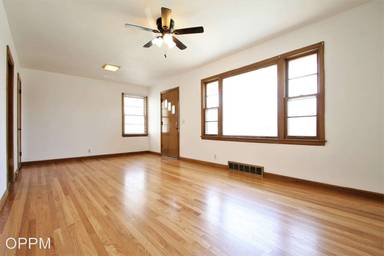 Main picture of 5345 N 45th St