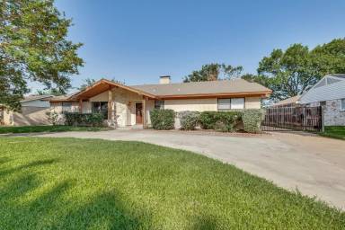 Main picture of 14531 Tamerisk Ln
