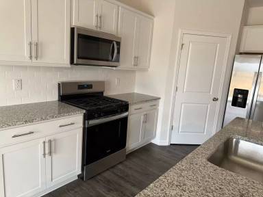 Main picture of 26 Spring Bloom Rd