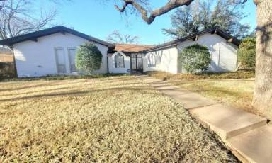 Main picture of 309 Cooper Dr